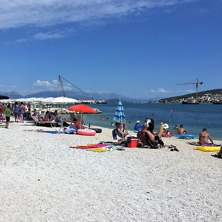 Διαμέρισμα Town Τρογκίρ